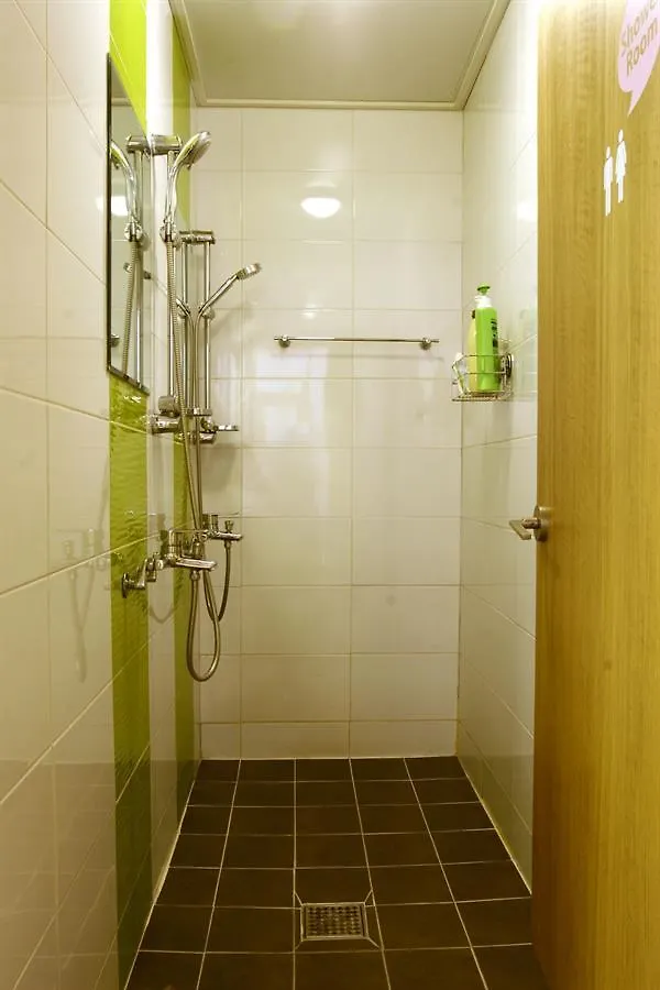 Cozzzy Guest House - Hostel Seoul